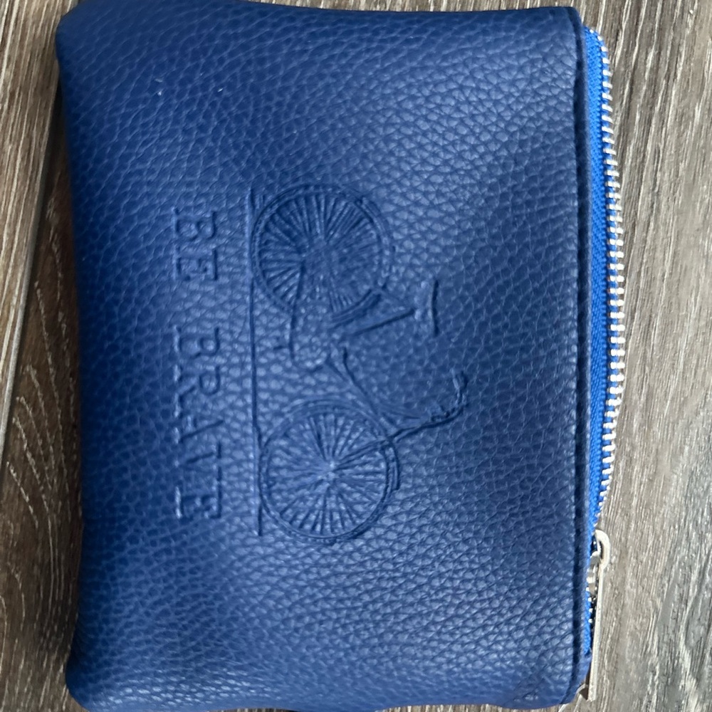 🌞 sale 3 for $15 Be brave blue coin pouch - Picture 2 of 5